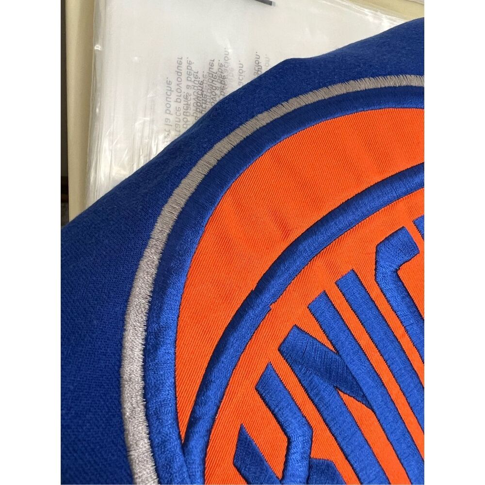 NWT KNICKS Pullover Sweatshirt - Youth Large - Picture 5 of 5